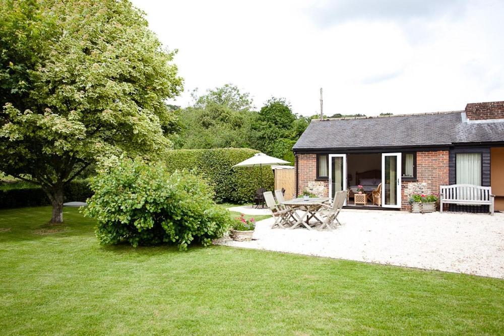 The Old Hop Kiln Barn Bed & Breakfast Petersfield Exterior photo